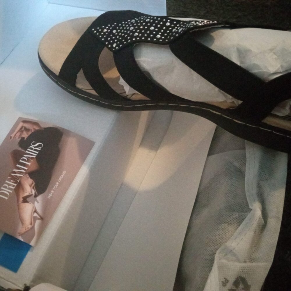 Dream Pairs Sandals black size 9 NWT/NIB